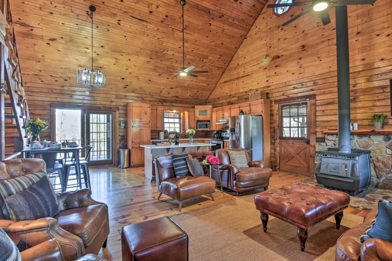 Luxury Pearcy Cabin With 5 Private Acres And Hot Tub! Екстериор снимка
