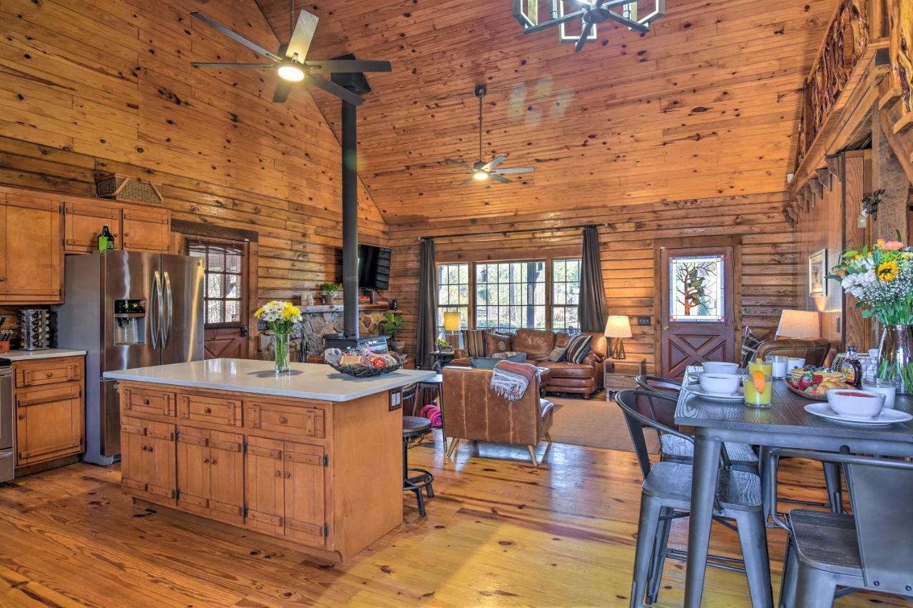 Luxury Pearcy Cabin With 5 Private Acres And Hot Tub! Екстериор снимка
